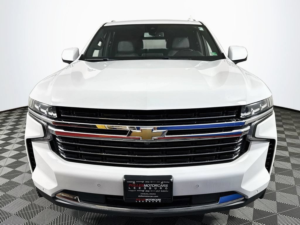 Used 2022 Chevrolet Tahoe LT w/ Luxury Package AWD/4WD image 2