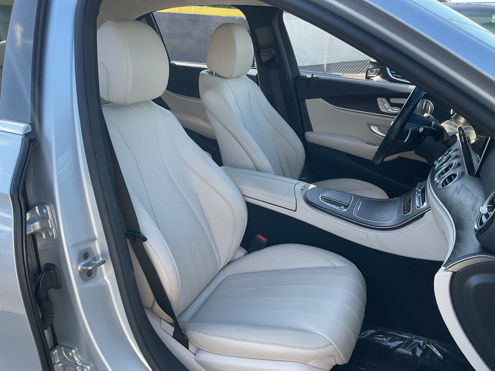 Used 2022 Mercedes-Benz E 350 Sedan image 21