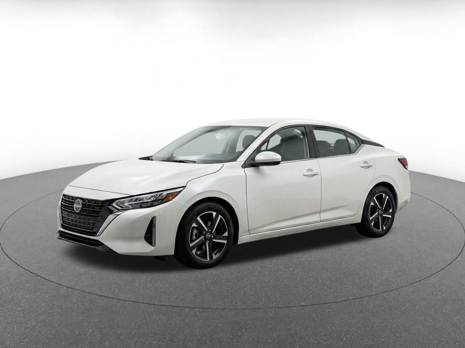 Used 2025 Nissan Sentra SV FWD image 3