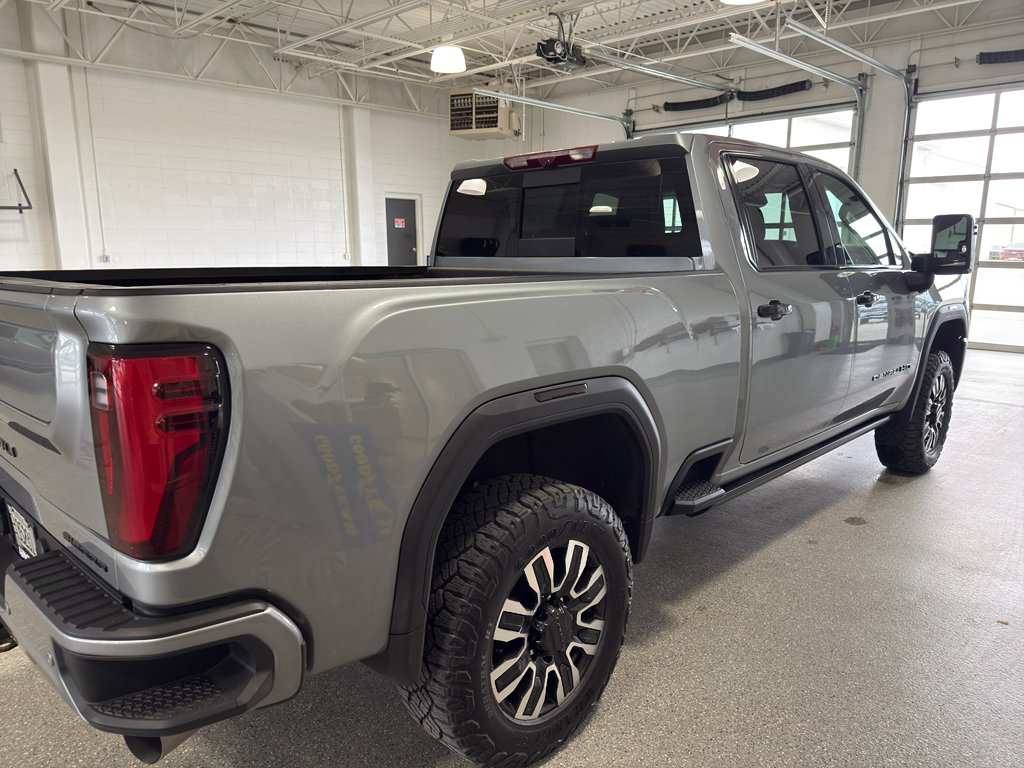 Used 2024 GMC Sierra 2500 Denali Ultimate w/ Max Trailering Package image 2