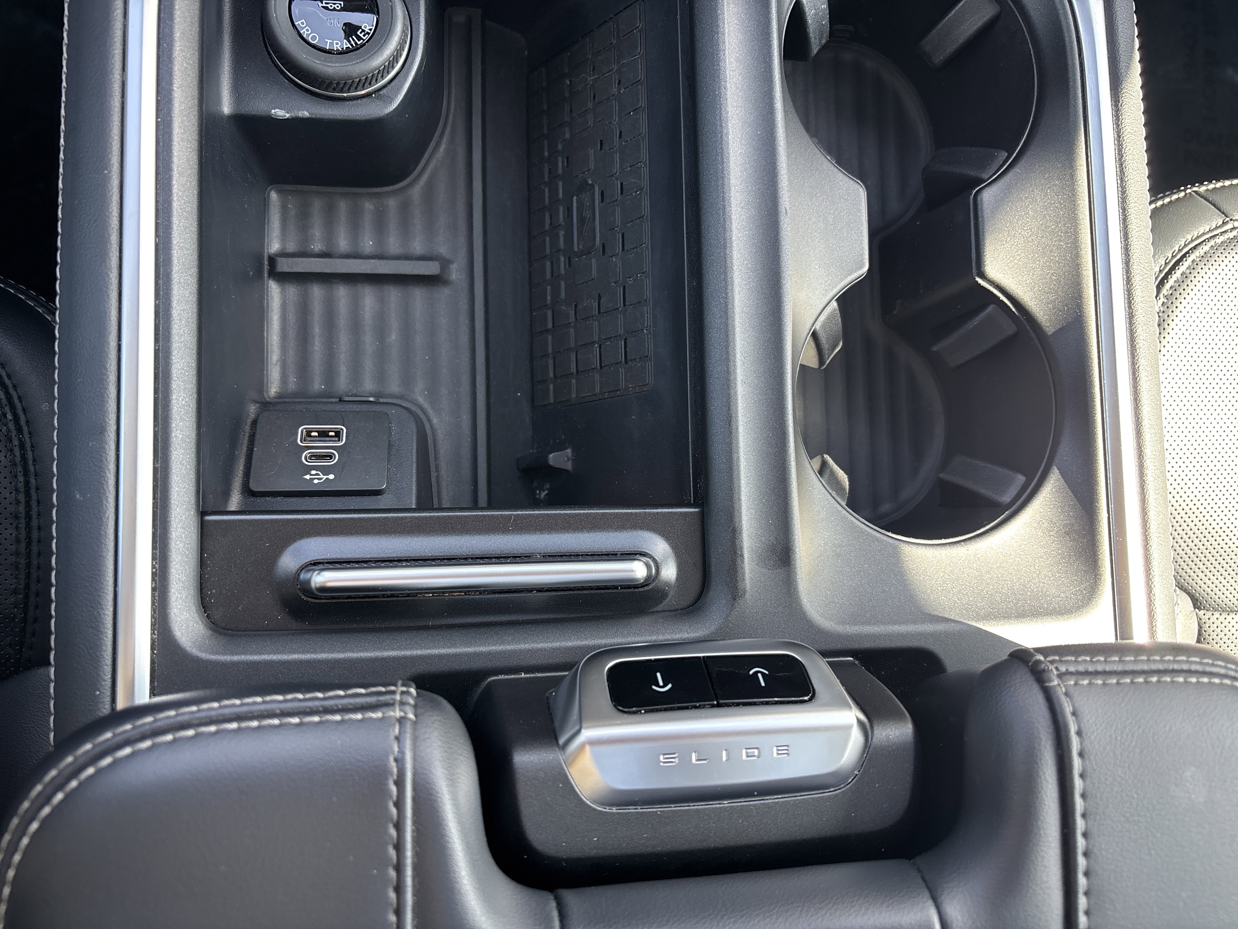 Used 2025 Ford Expedition Platinum AWD/4WD image 22