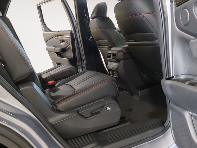New 2025 Honda Pilot TrailSport image 16