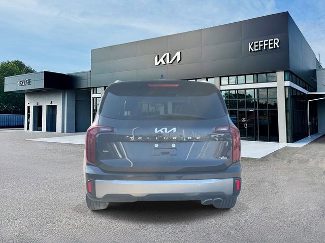 Certified 2025 Kia Telluride S image 7