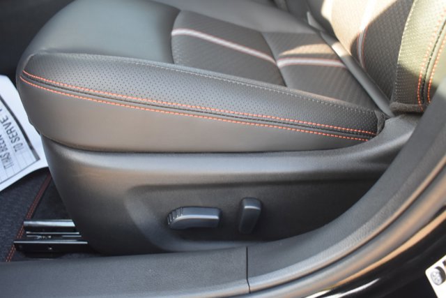 Used 2025 Nissan Altima 2.5 SR FWD image 14