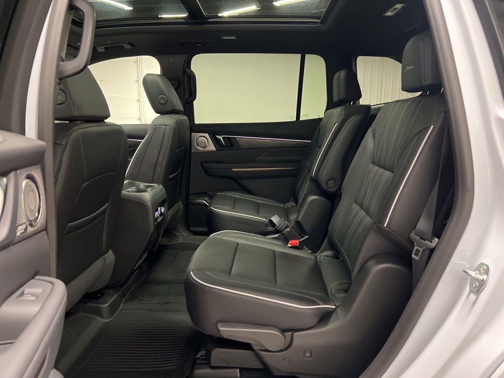 New 2026 Buick Enclave Avenir w/ Super Cruise Package image 11