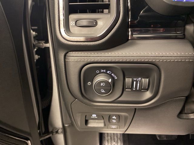 Used 2025 RAM 1500 Limited image 18