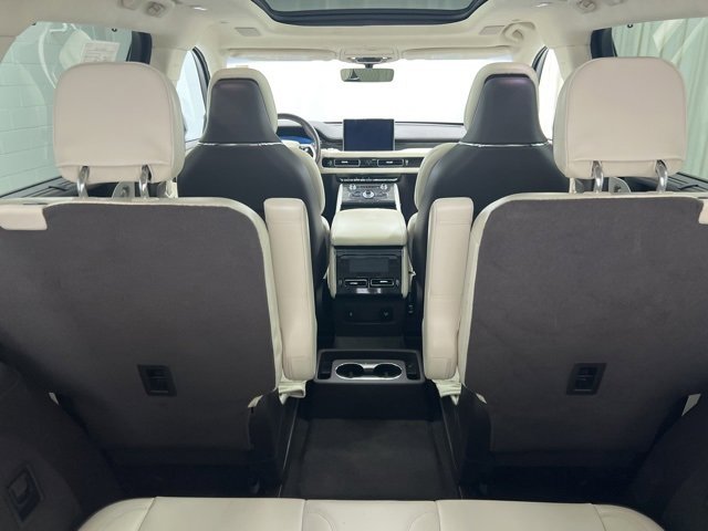 Certified 2023 Lincoln Aviator Black Label w/ Class IV Trailer Tow Package image 10