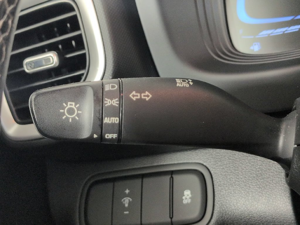Used 2024 Hyundai Venue SEL FWD image 38