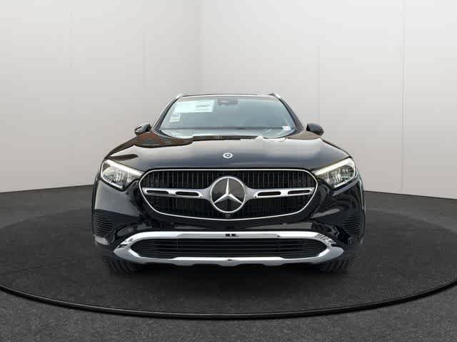 Used 2026 Mercedes-Benz GLC 300 4MATIC image 2