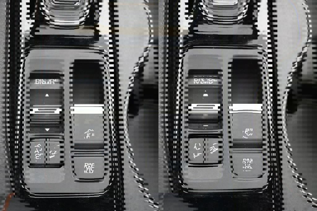 Used 2024 Honda Pilot TrailSport image 32