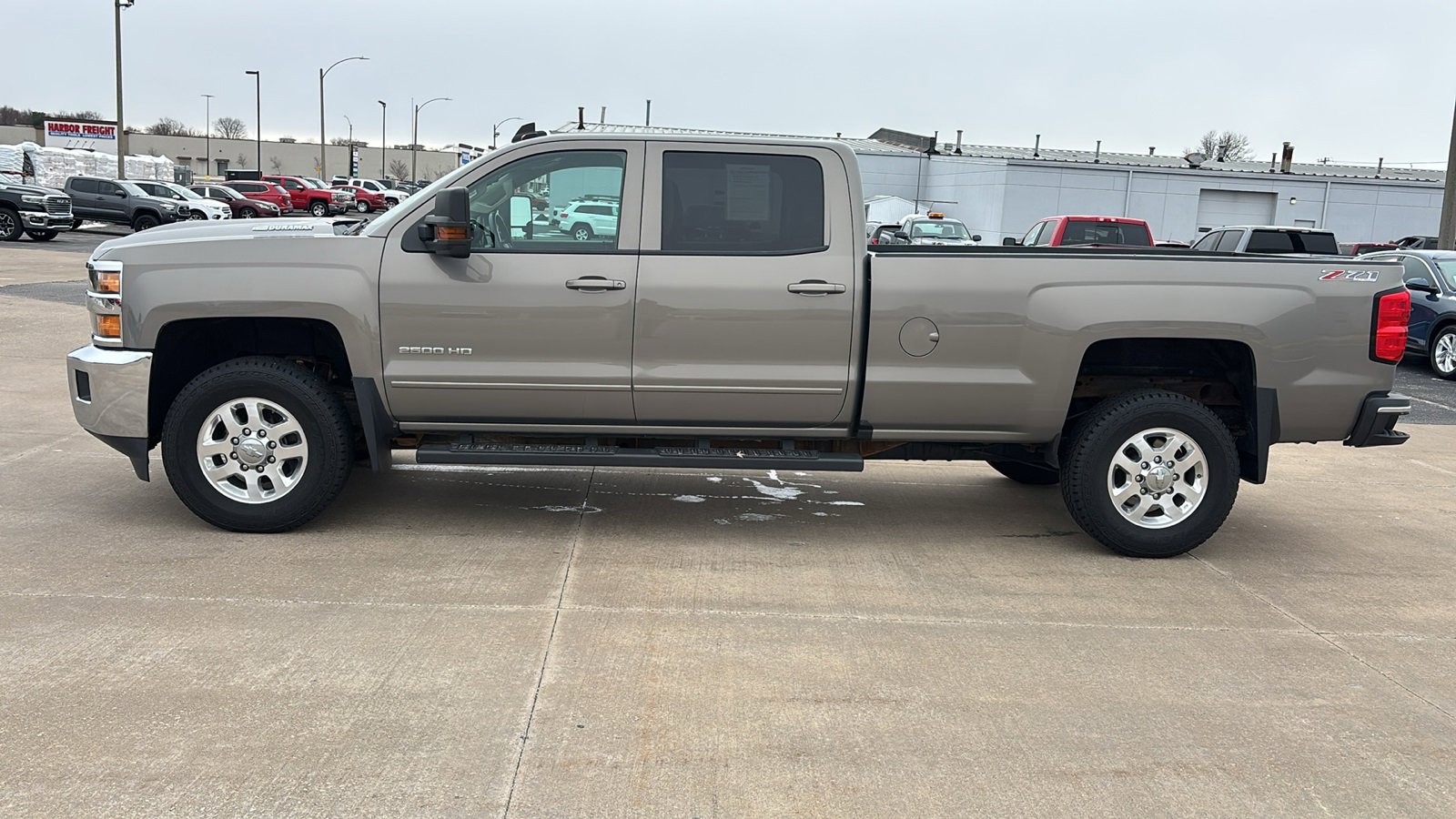 Used 2017 Chevrolet Silverado 2500 LT w/ LT Convenience Package image 6