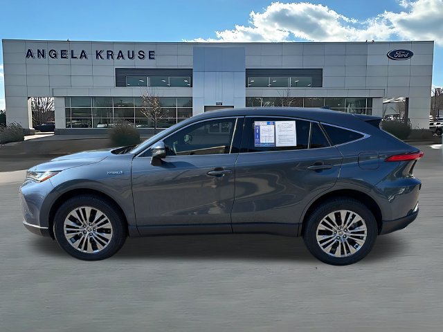 Used 2021 Toyota Venza XLE w/ Softex Package AWD/4WD image 4