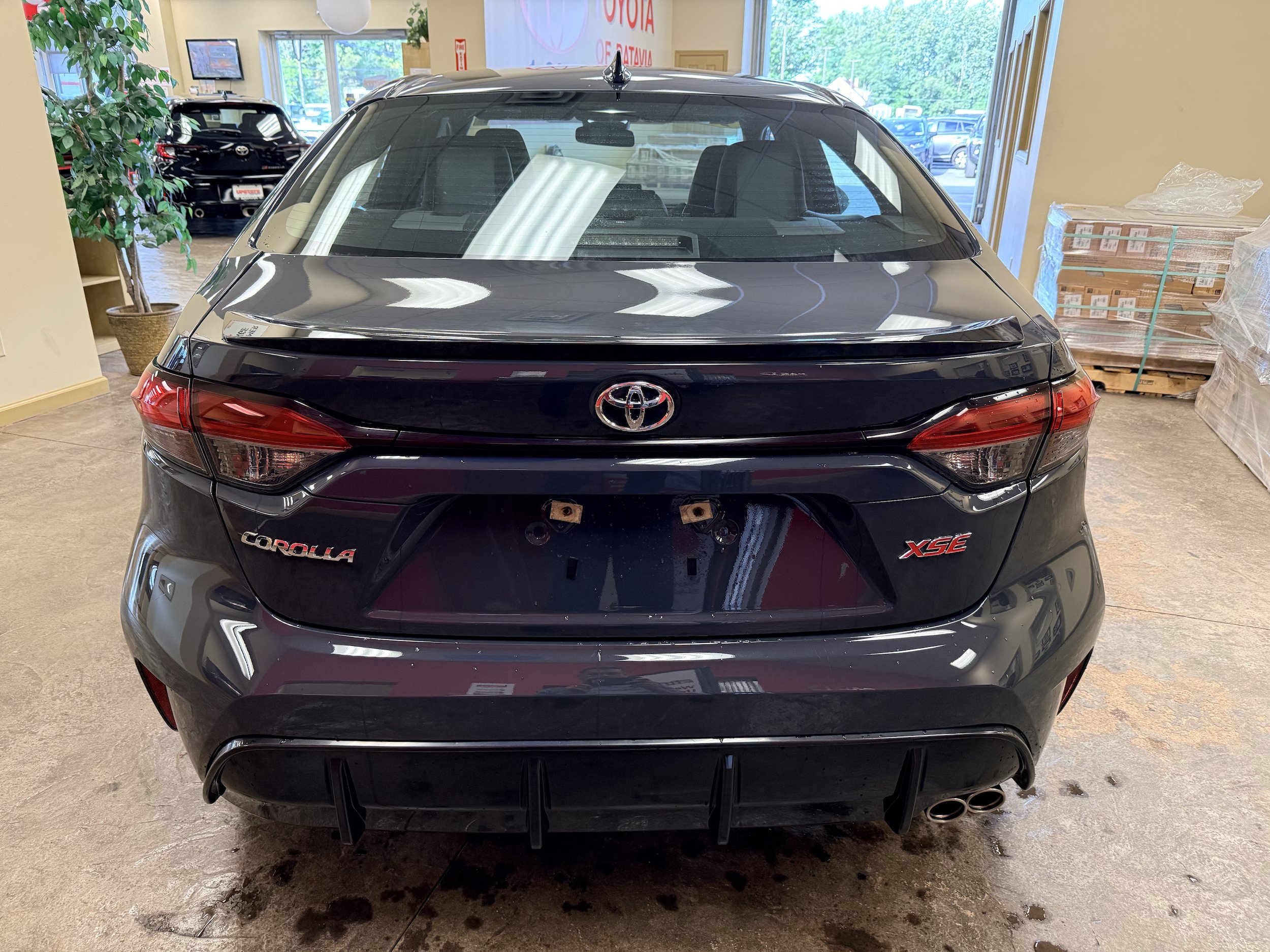 Used 2024 Toyota Corolla XSE FWD image 9