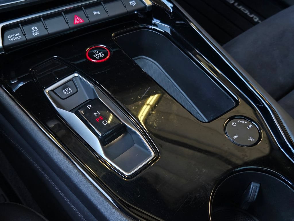 Used 2024 Audi e-tron GT Premium Plus AWD/4WD image 23