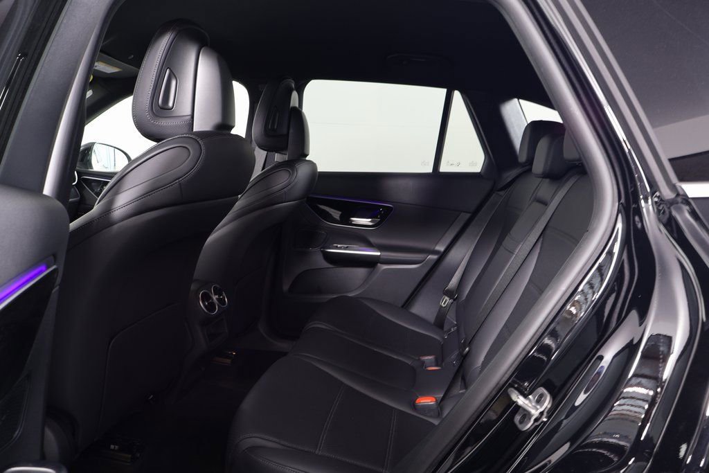 Certified 2025 Mercedes-Benz GLC 300 image 11