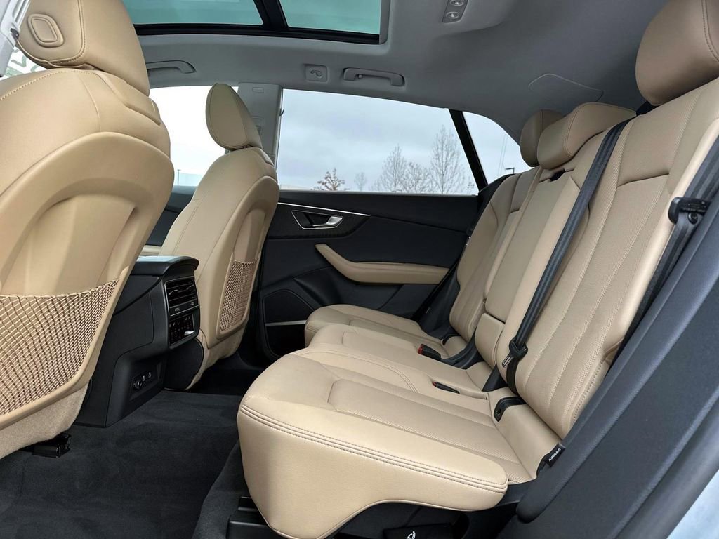 Certified 2025 Audi Q8 Premium Plus w/ Premium Plus Package image 28