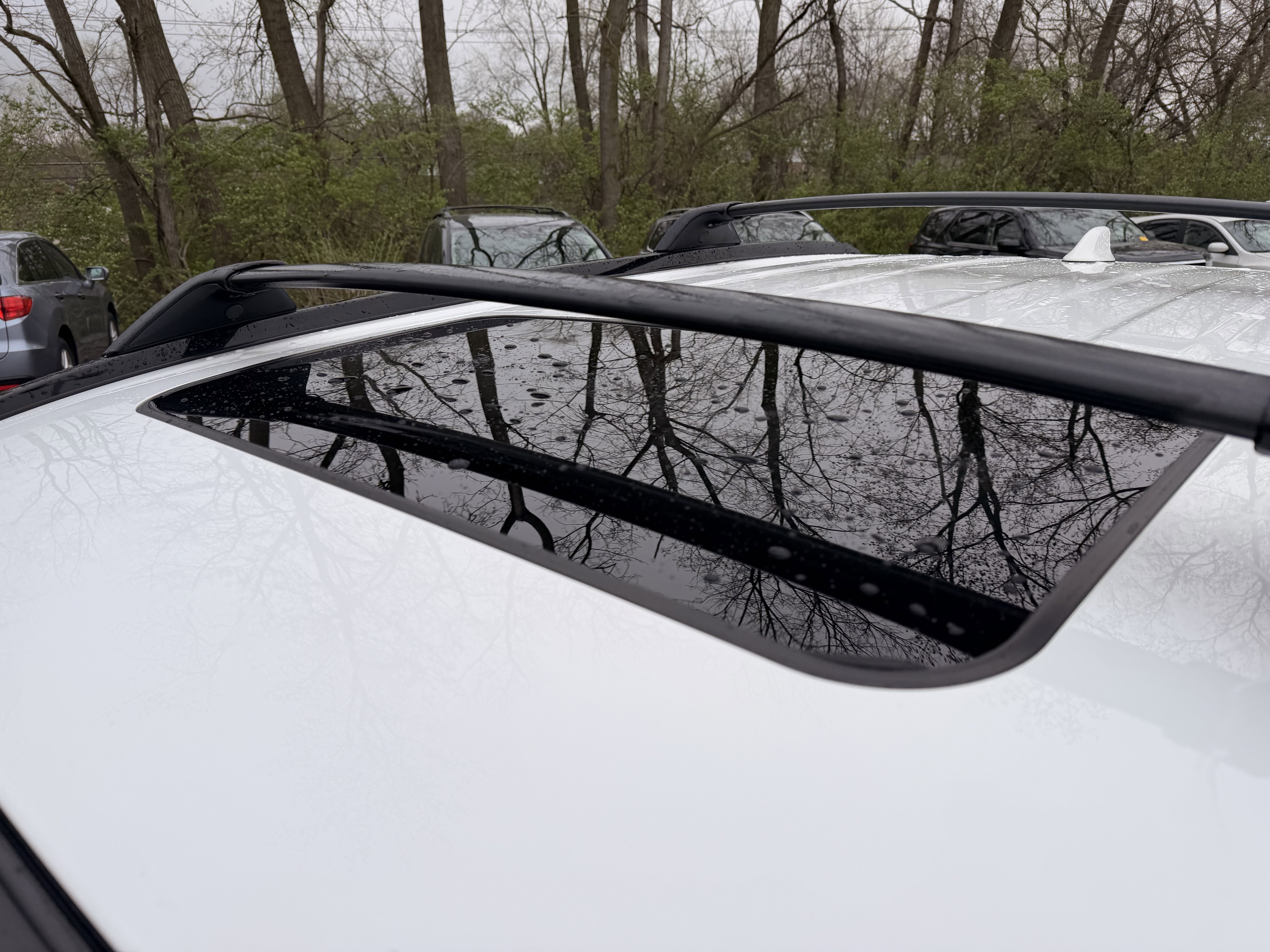 Used 2019 Toyota RAV4 XLE w/ Convenience Package AWD/4WD image 9