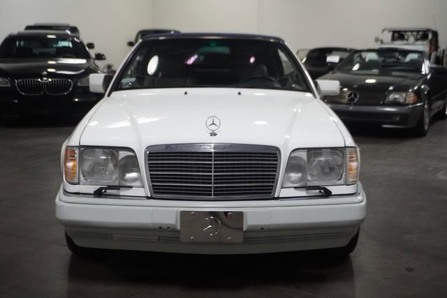 Used 1995 Mercedes-Benz E 320 Convertible image 2