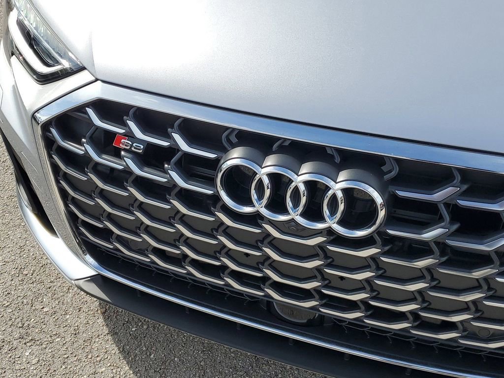 New 2025 Audi S8 image 10