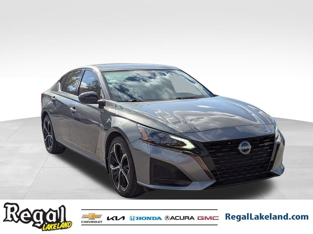 Used 2023 Nissan Altima 2.5 SR