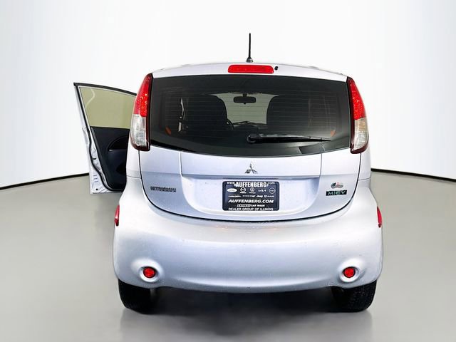Used 2012 Mitsubishi i SE RWD image 6