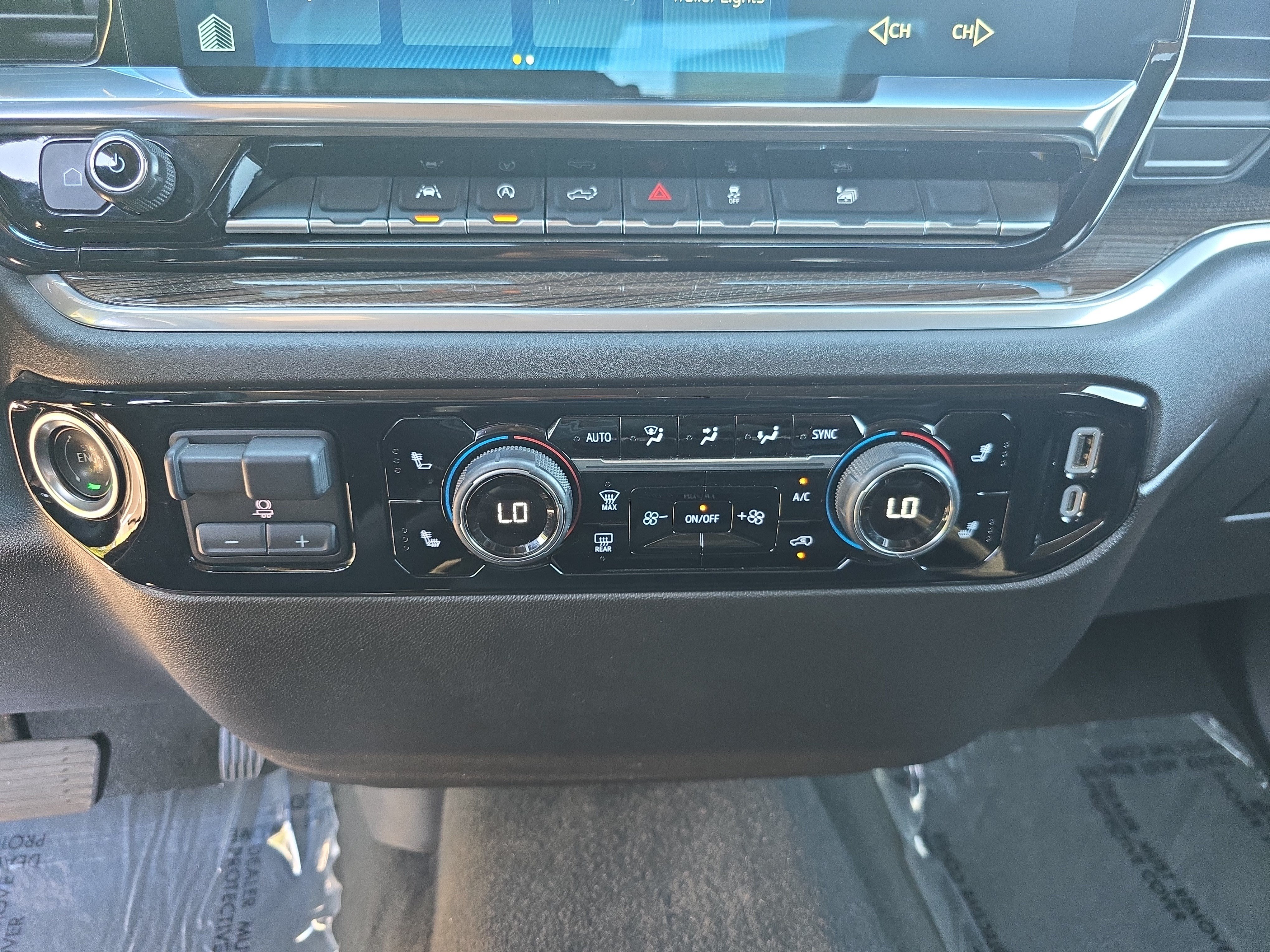 Used 2025 Chevrolet Silverado 1500 LT RWD image 18