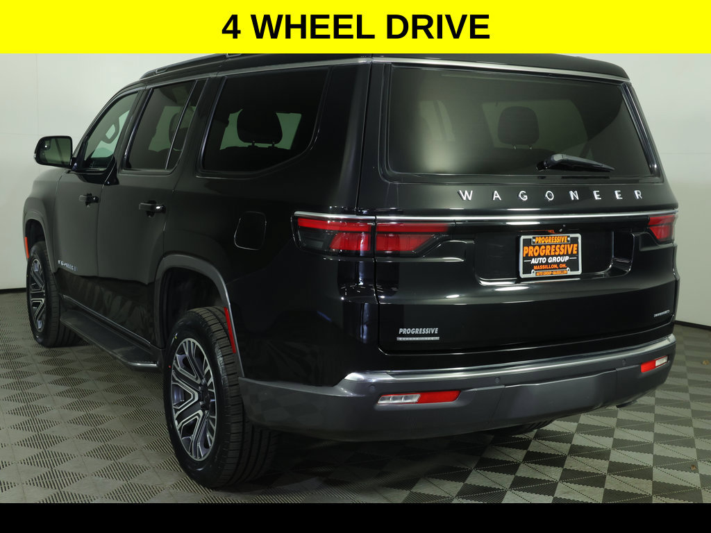Used 2022 Jeep Wagoneer Series III w/ Flexible Seating Group AWD/4WD image 4