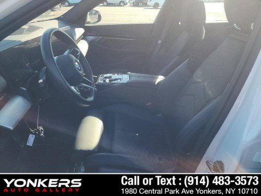 Used 2024 BMW 530i xDrive w/ M Sport Package AWD/4WD image 6