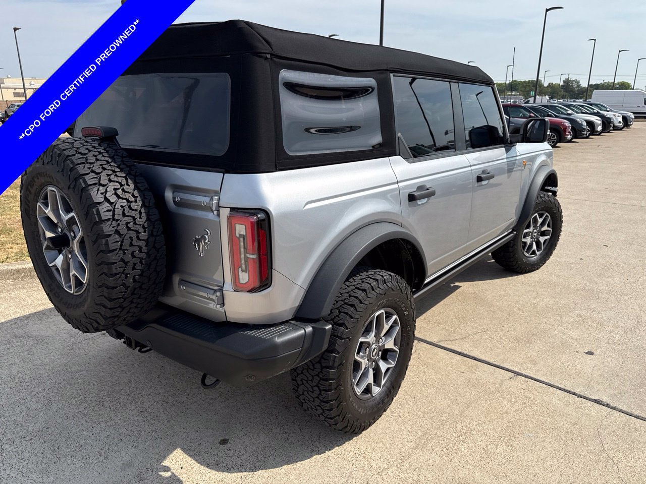 Used 2024 Ford Bronco Badlands AWD/4WD image 11