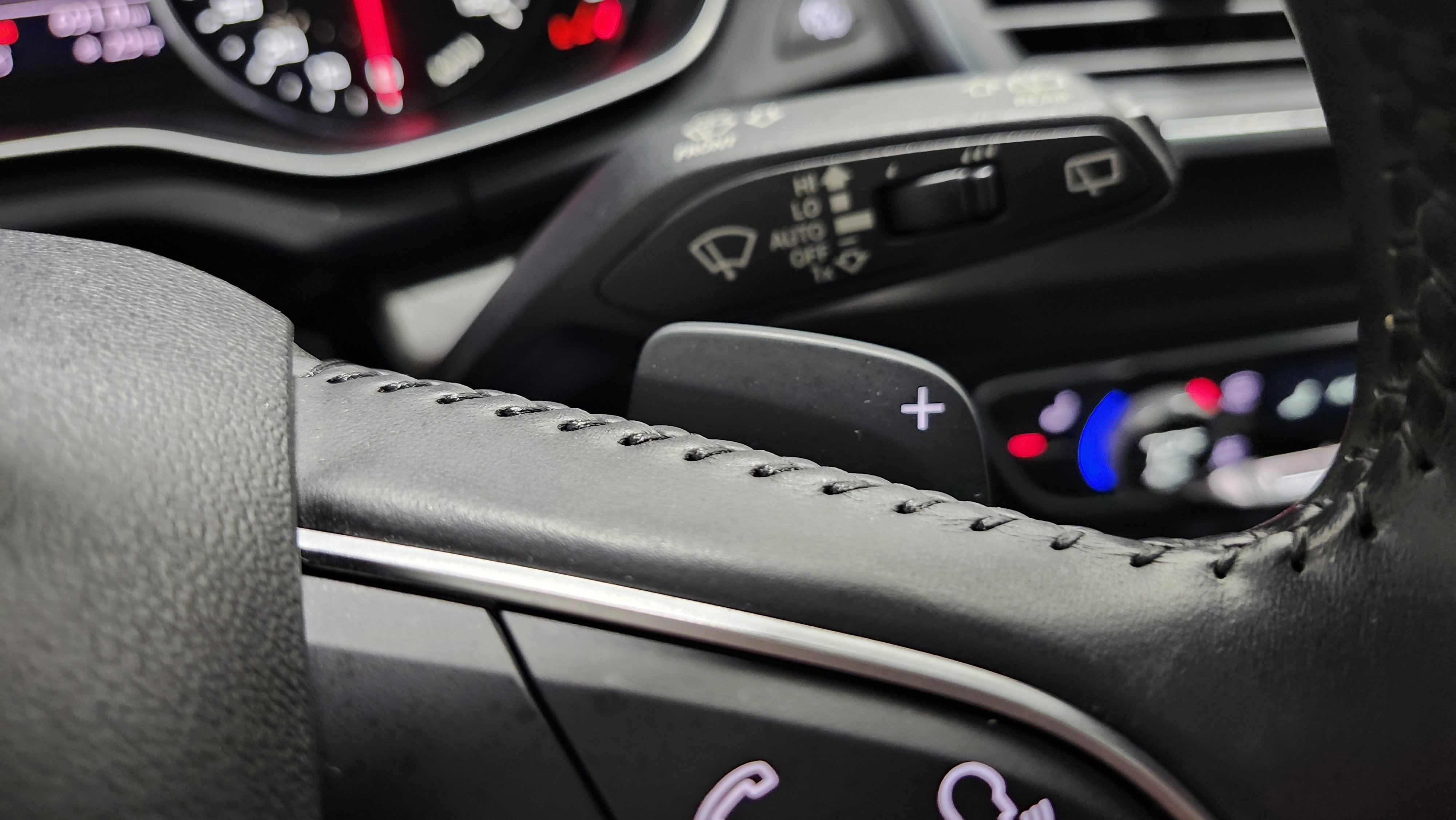 Used 2020 Audi Q5 Premium w/ Convenience Package image 12