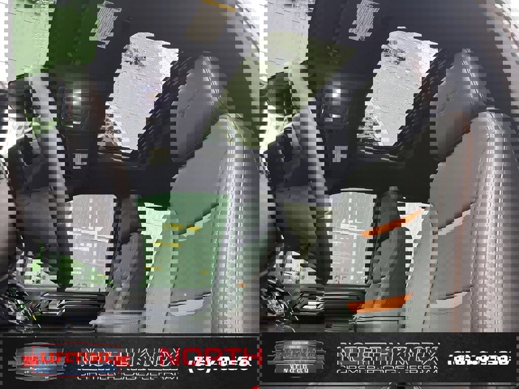 Used 2025 GMC Sierra 2500 AT4 w/ AT4 Premium Plus Package image 13