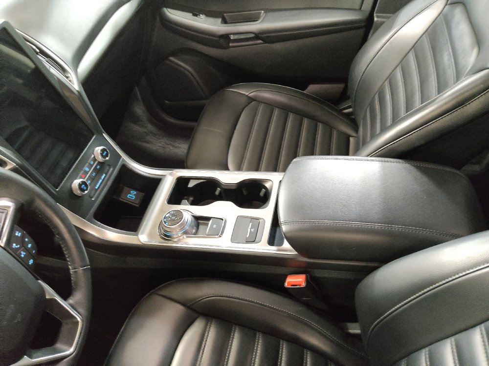 Used 2024 Ford Edge SEL image 26