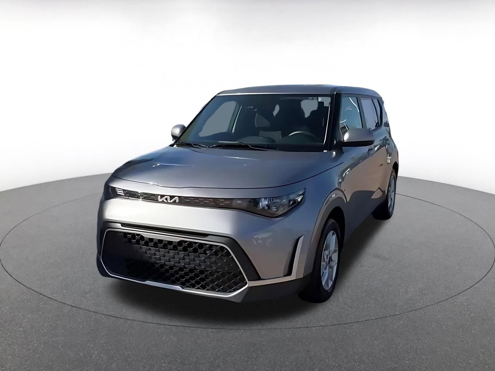 Used 2025 Kia Soul LX w/ LX Technology Package image 7