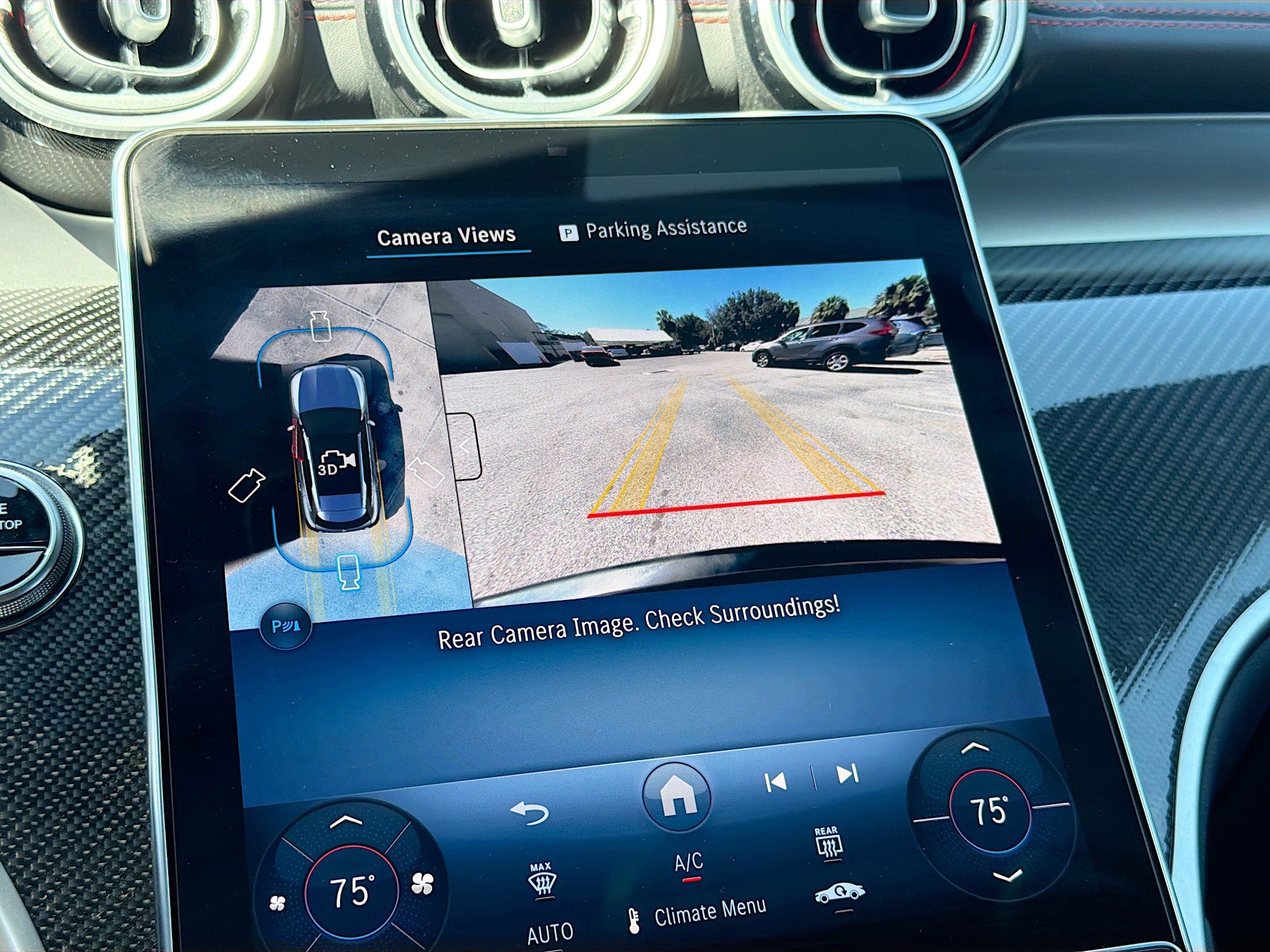 Used 2025 Mercedes-Benz GLC 43 AMG 4MATIC image 32