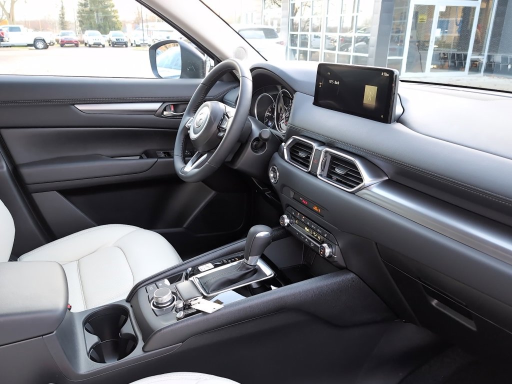 New 2025 MAZDA CX-5 AWD 2.5 S w/ Preferred Package image 7