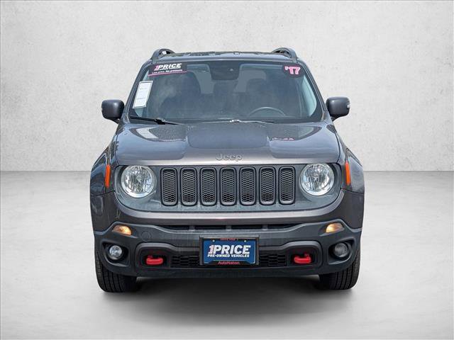 Used 2017 Jeep Renegade Trailhawk w/ Premium Trailhawk Package AWD/4WD image 2