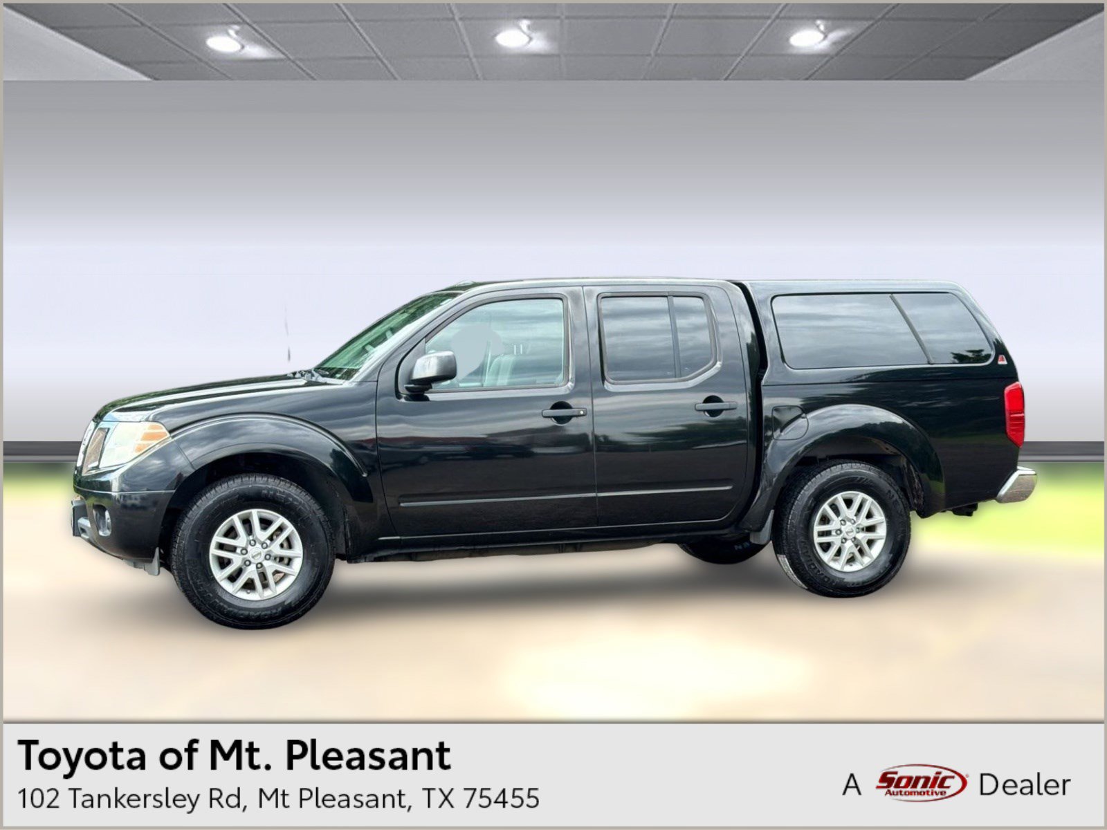 Used 2015 Nissan Frontier SV RWD image 1
