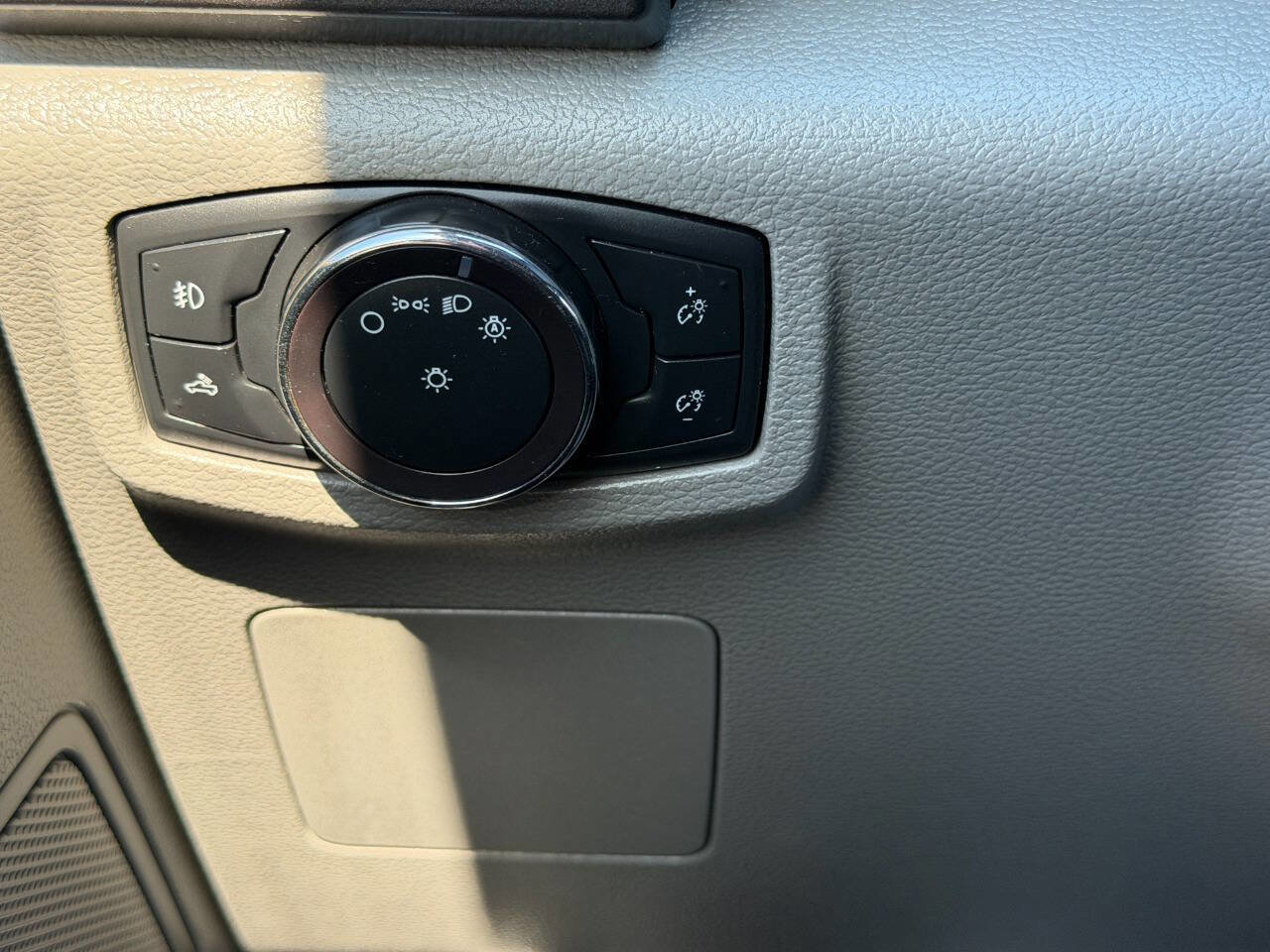 Used 2017 Ford F150 XLT image 37