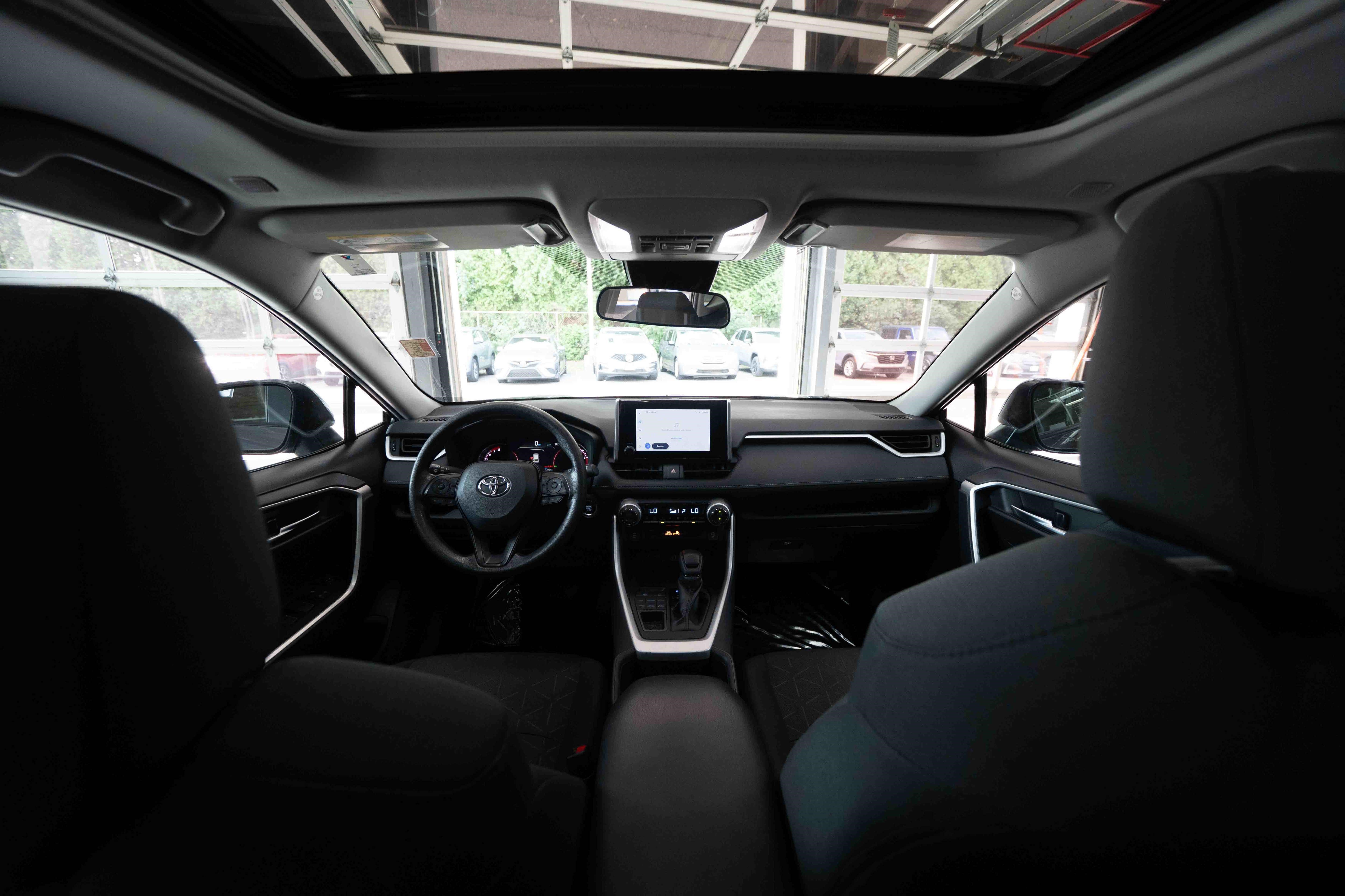 Used 2024 Toyota RAV4 XLE w/ Convenience Package AWD/4WD image 19