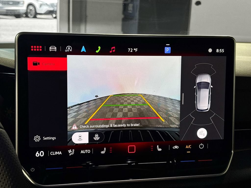 New 2026 Volkswagen GTI SE FWD image 17