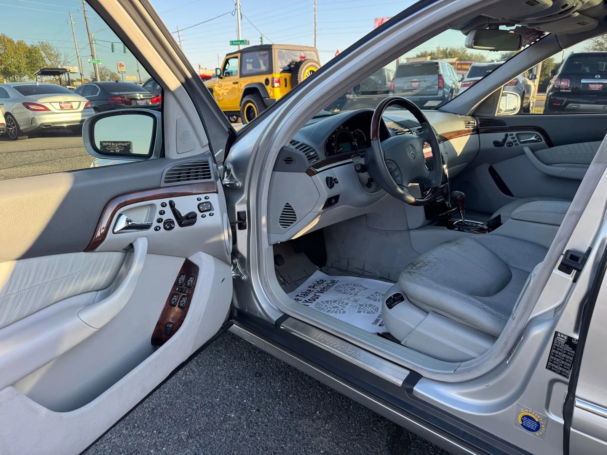 Used 2001 Mercedes-Benz S 500 image 4