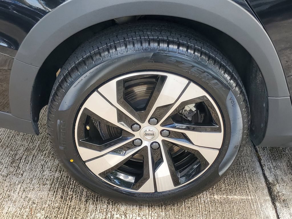 Certified 2024 Volvo V60 B5 Cross Country Plus AWD/4WD image 7