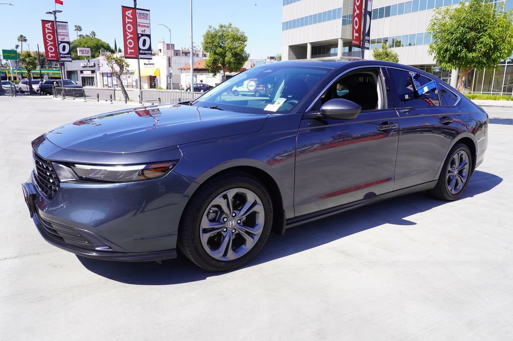 Used 2024 Honda Accord EX image 4