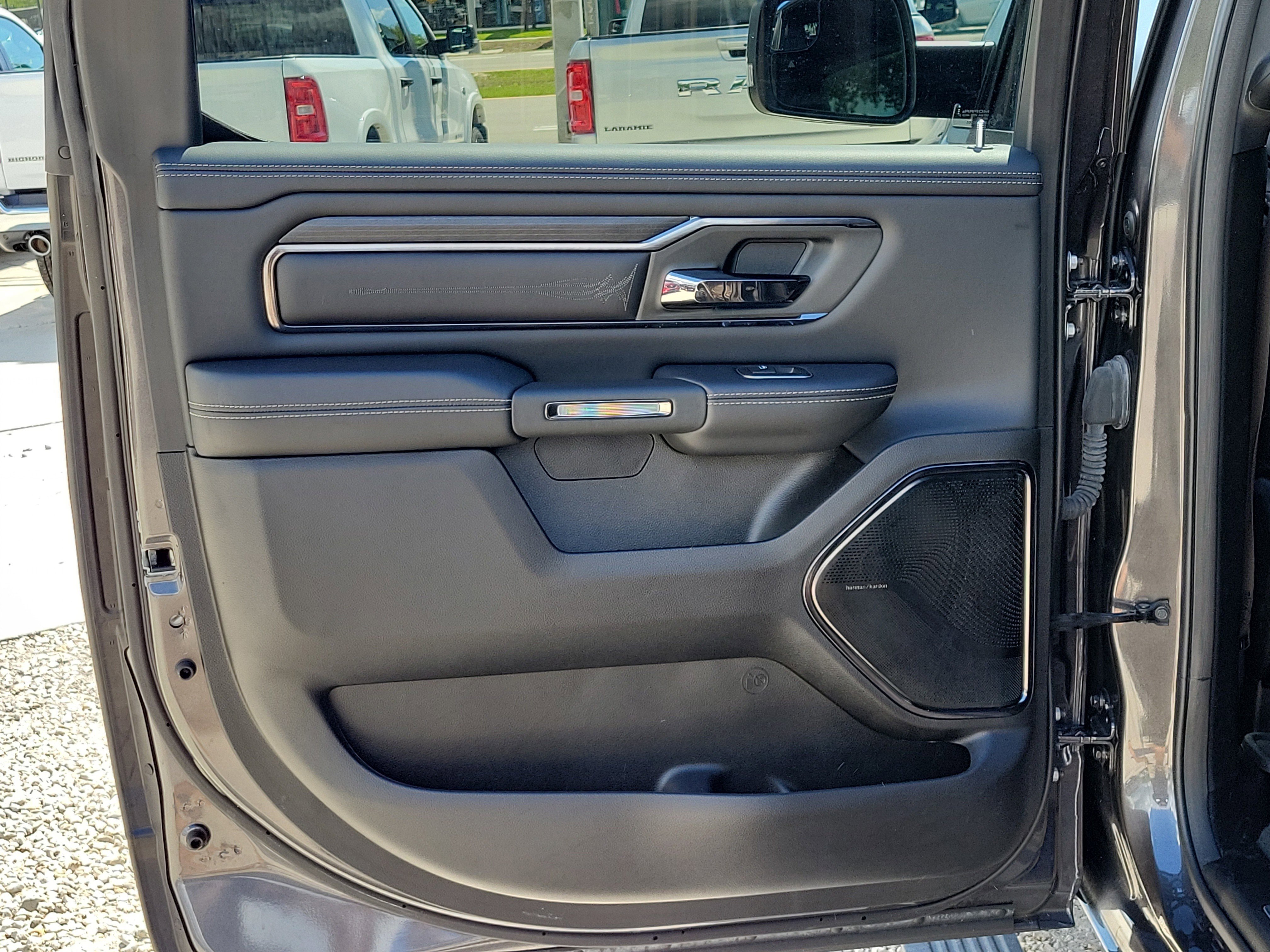 Used 2024 RAM 1500 Limited image 13