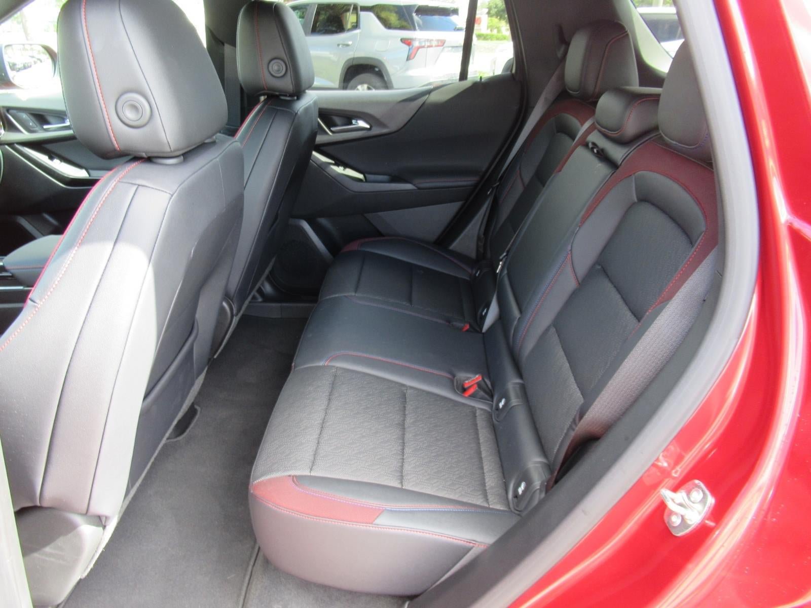 New 2026 Chevrolet Equinox RS w/ Safety and Technology Package FWD image 33