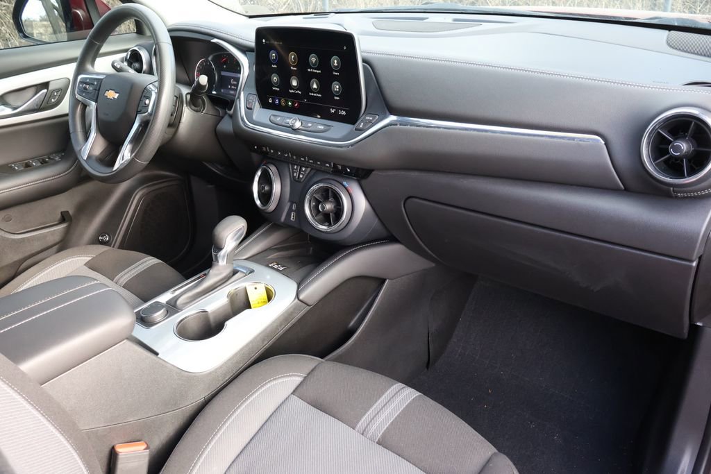 Certified 2023 Chevrolet Blazer LT w/ Convenience Package image 40
