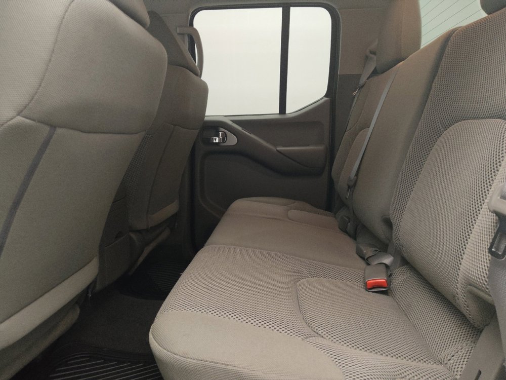 Used 2020 Nissan Frontier S RWD image 18