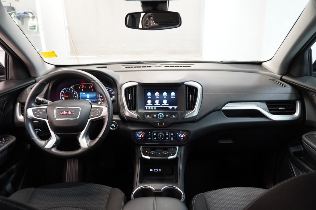 Used 2024 GMC Terrain SLE w/ Driver Convenience Package AWD/4WD image 18