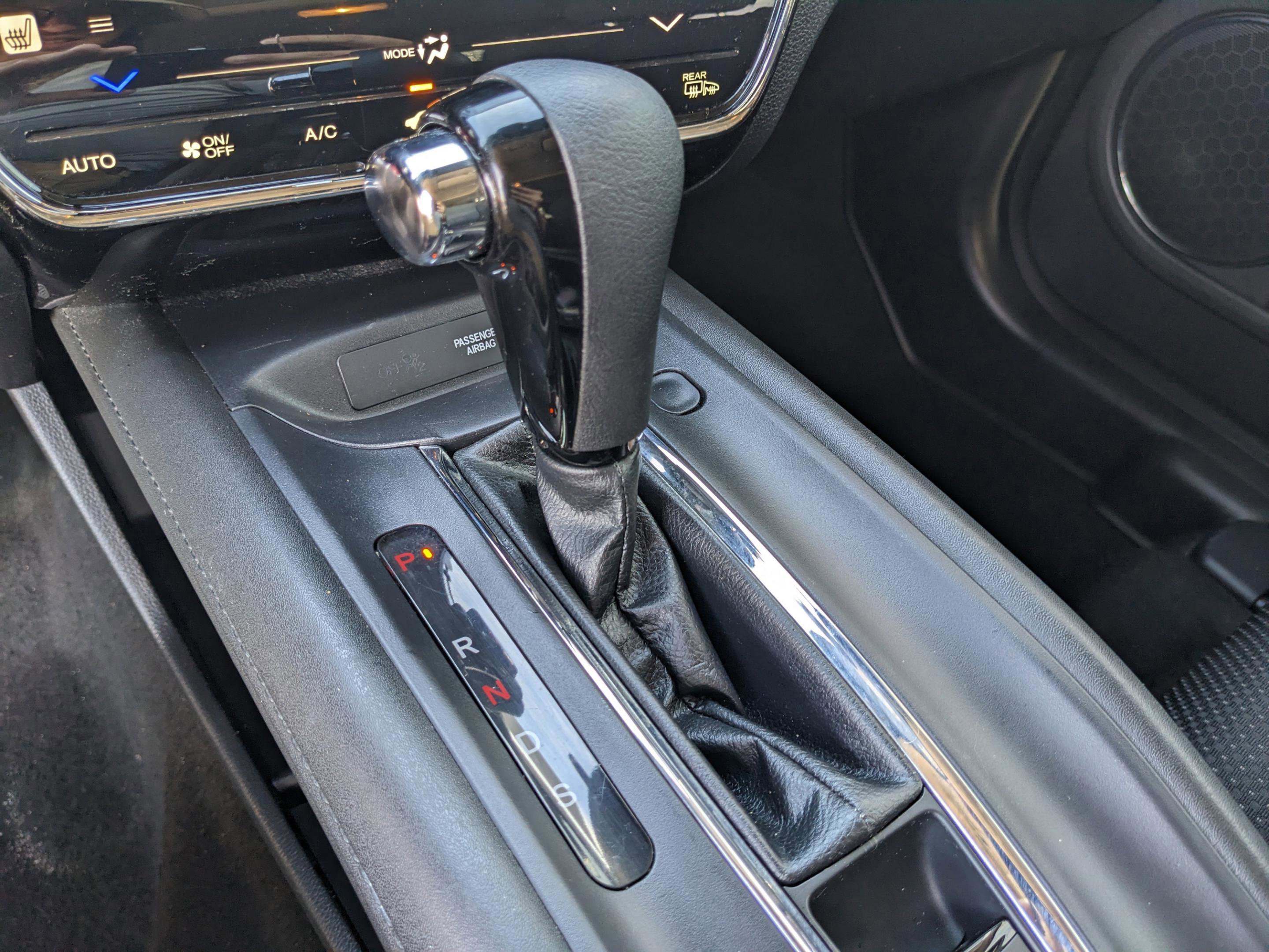 Used 2022 Honda HR-V EX image 29