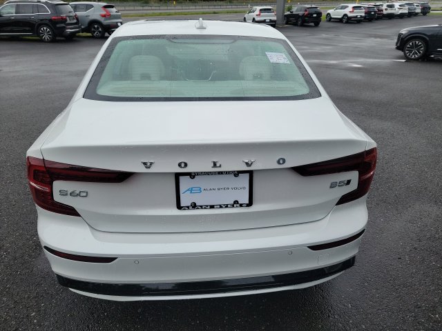 Used 2024 Volvo S60 B5 Core AWD/4WD image 4